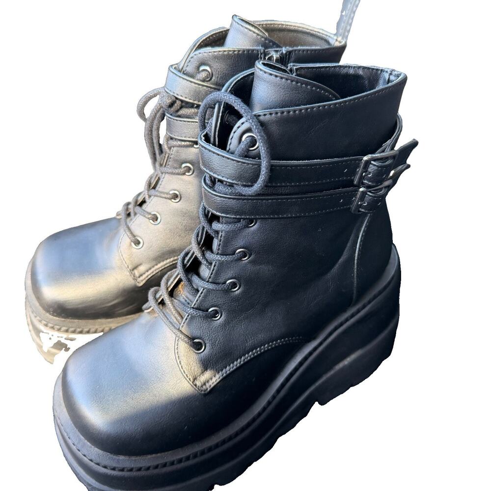 Demonia Shaker-52 Black Vegan Platform Combat Boots Size 8 Goth Grunge No Box